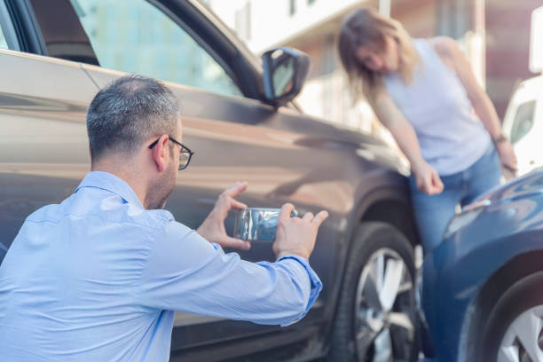 Professional Commercial Auto Insurance technician working in Hamtramck, MI